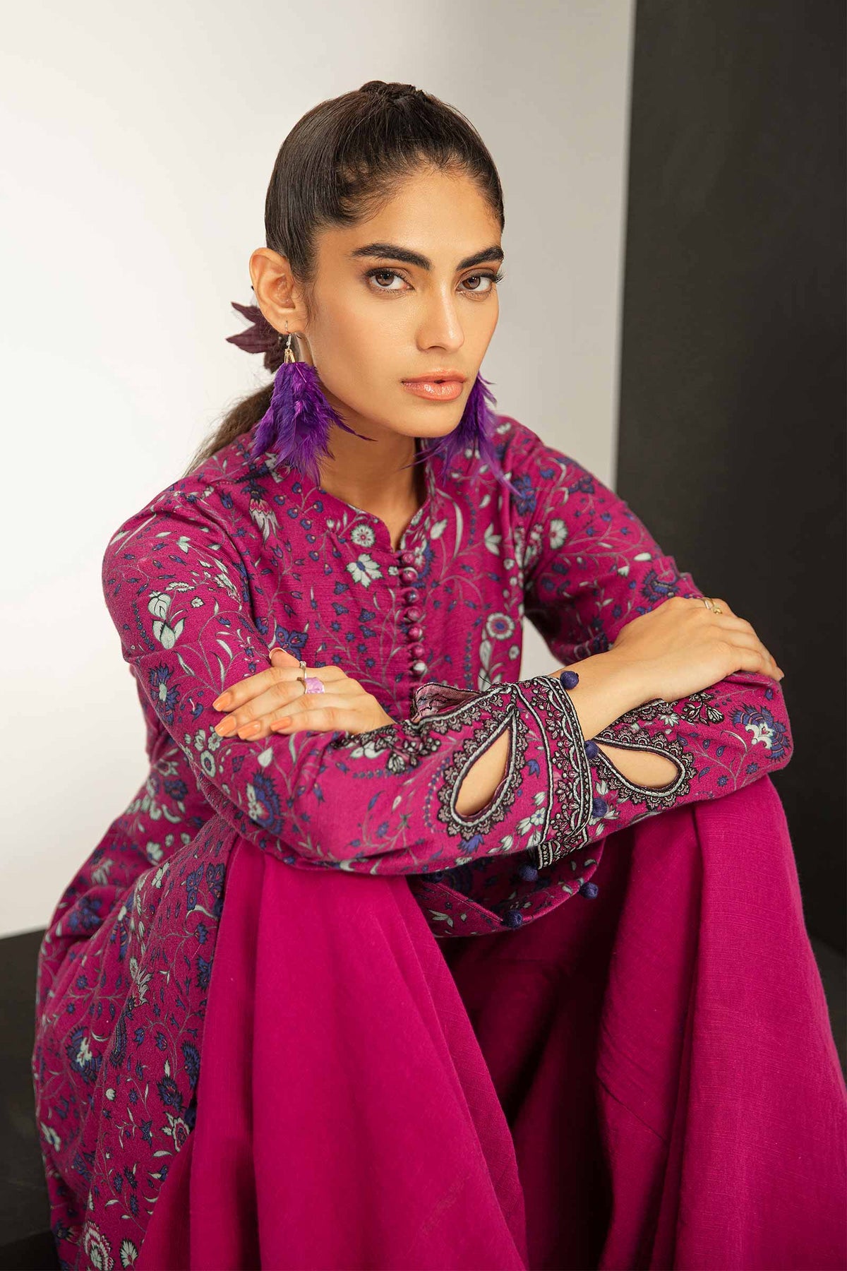 Purple Passion: 3-Piece-Khaddar Suit