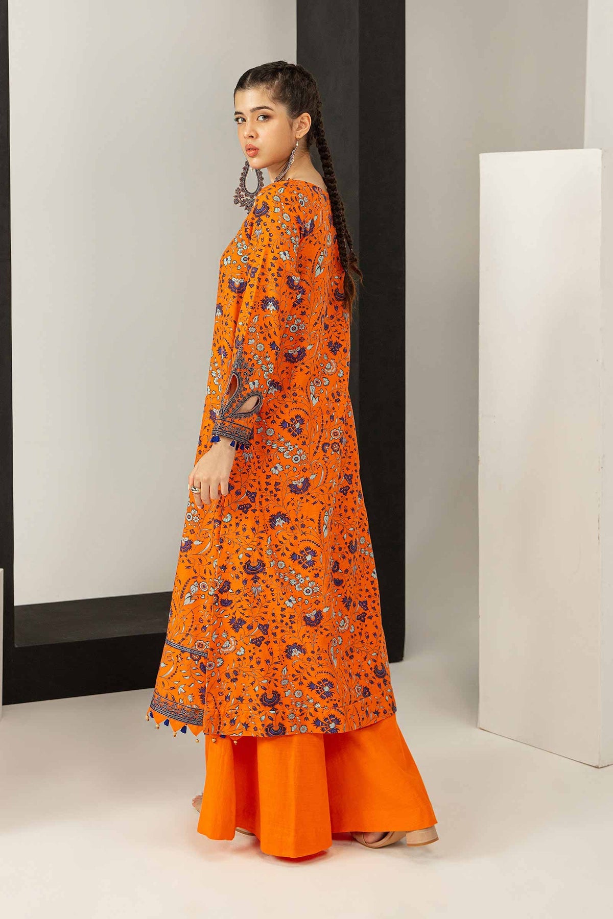 Radiant Orange Hues: 3-Piece- Khaddar Suit