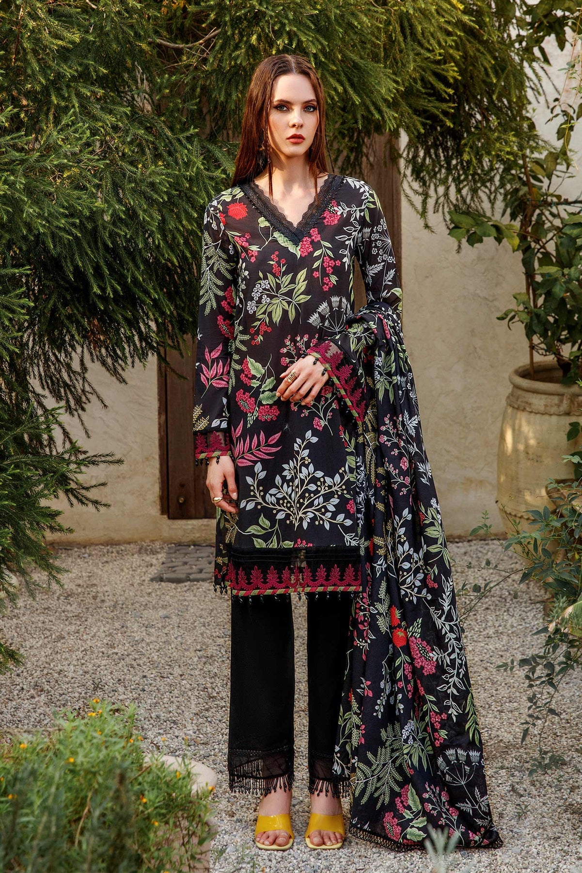 3 Piece - Lawn with Embroidery. chiffon / lawn dupatta.